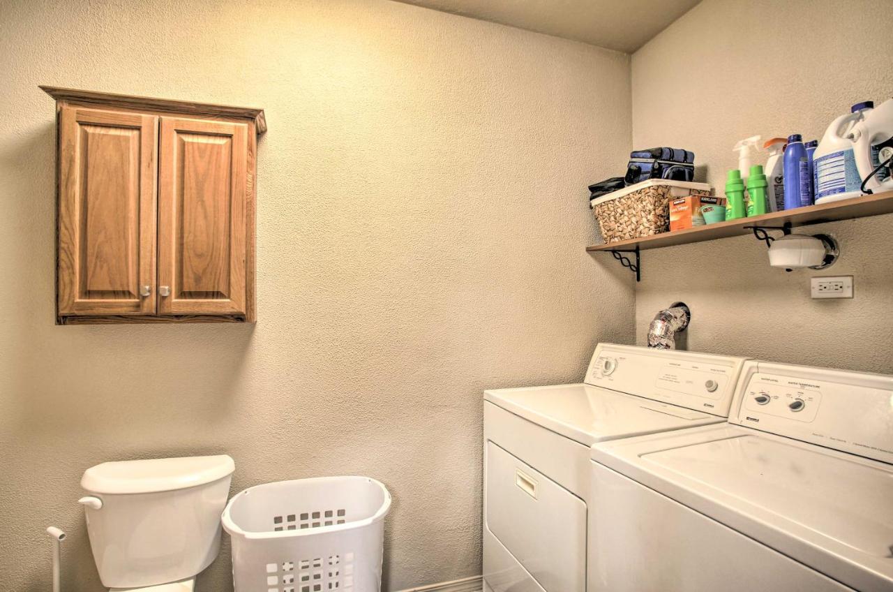 Charming Downtown Coeur Dalene With Yard! Coeur d'Alene