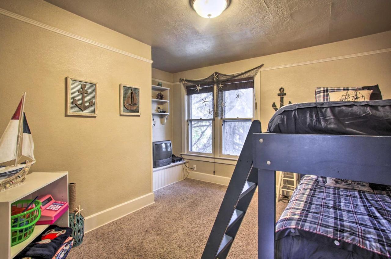 Charming Downtown Coeur Dalene With Yard! Coeur d'Alene
